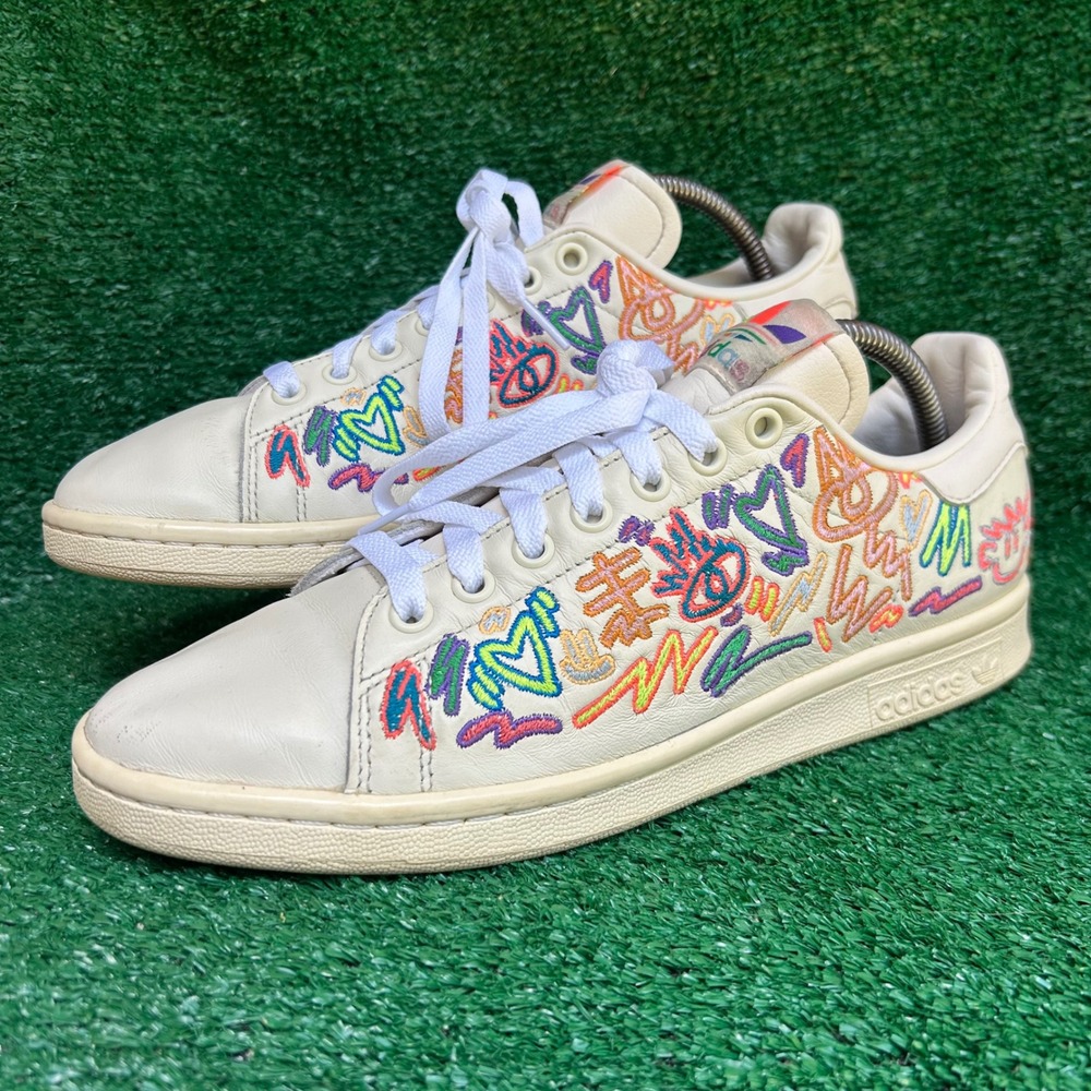 Adidas Stan Smith Pride Love Unites Cream Embroidered Sneakers GX6394 Mens 8